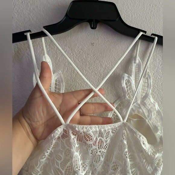 Bohemian White Lace Bralette Cropped Top M - Picture 8 of 10